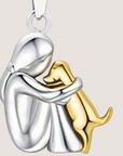 Stella | Hug Pendant Necklace