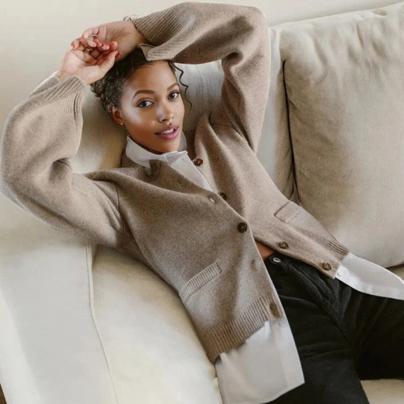 Callie | Classic Buttoned Cardigan